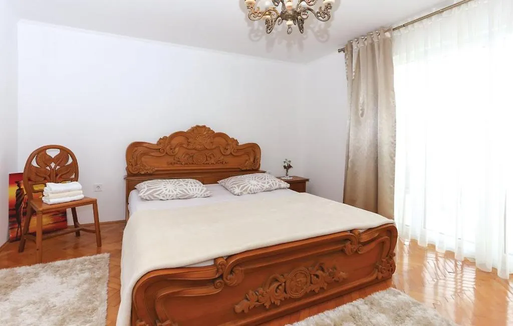 Holiday Home Lucy With Private Pool Kastela