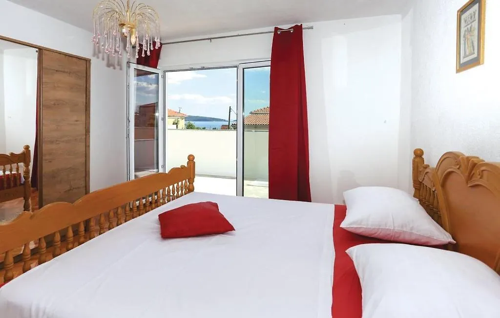 Holiday Home Lucy With Private Pool Kastela