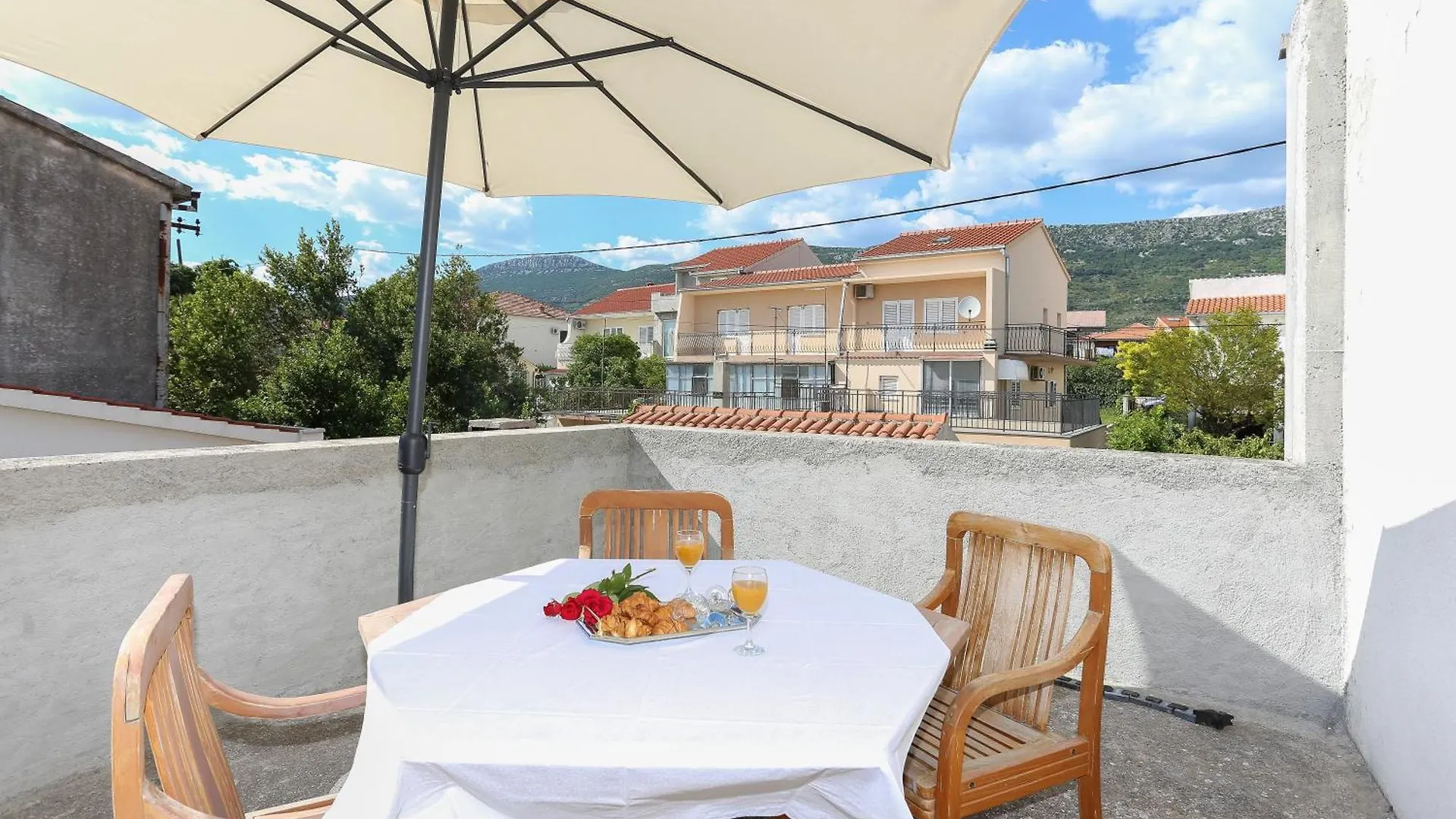Holiday Home Lucy With Private Pool Kastela